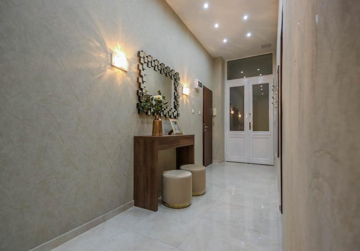 Bengt Dohany Str. Hotel de apartamente