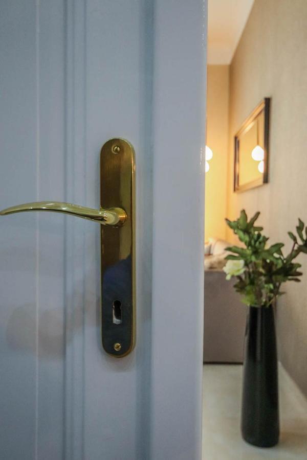 Bengt Dohany Str. Hotel de apartamente